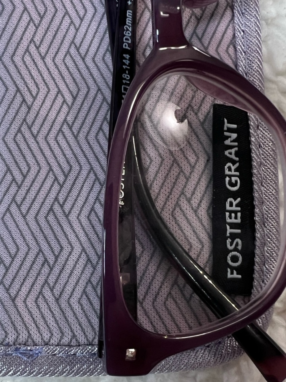 Foster Grant "Coloread" Premium Reading Glasses in Plum +2.50 - Picture 4 of 7